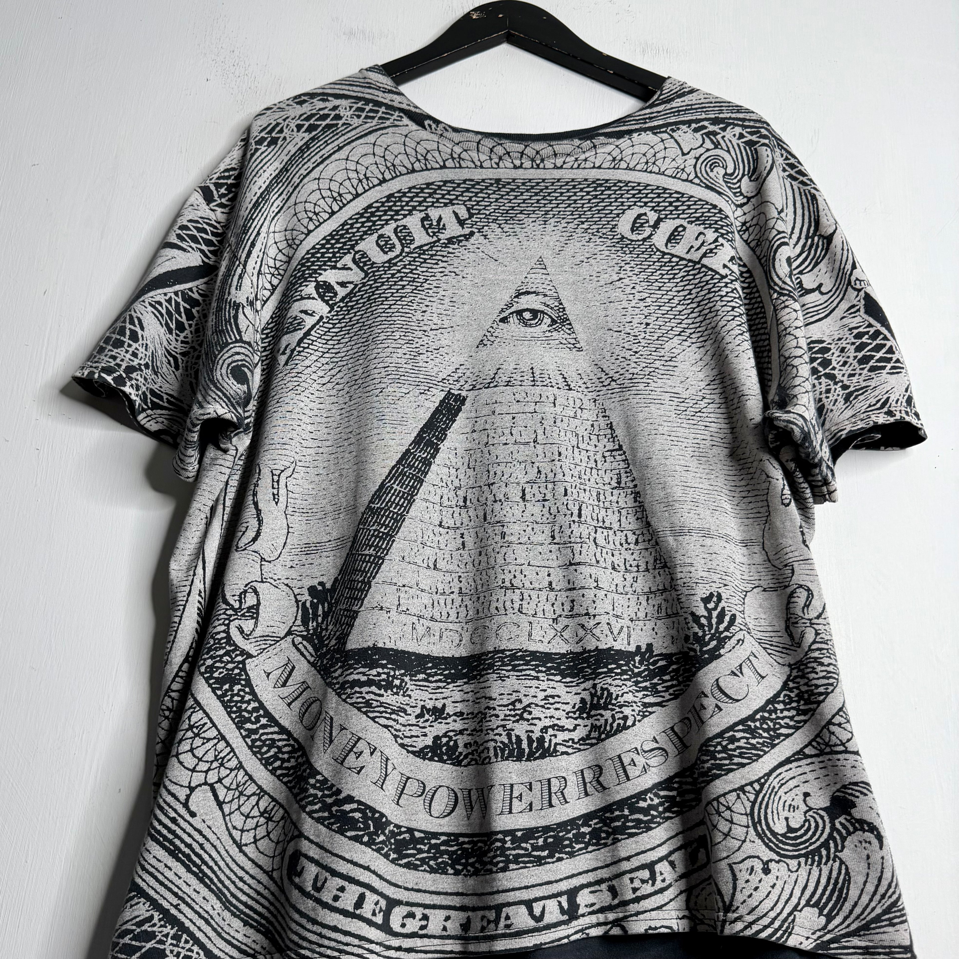 'Money, Power, Respect' - Early 00S - Wide L/XL