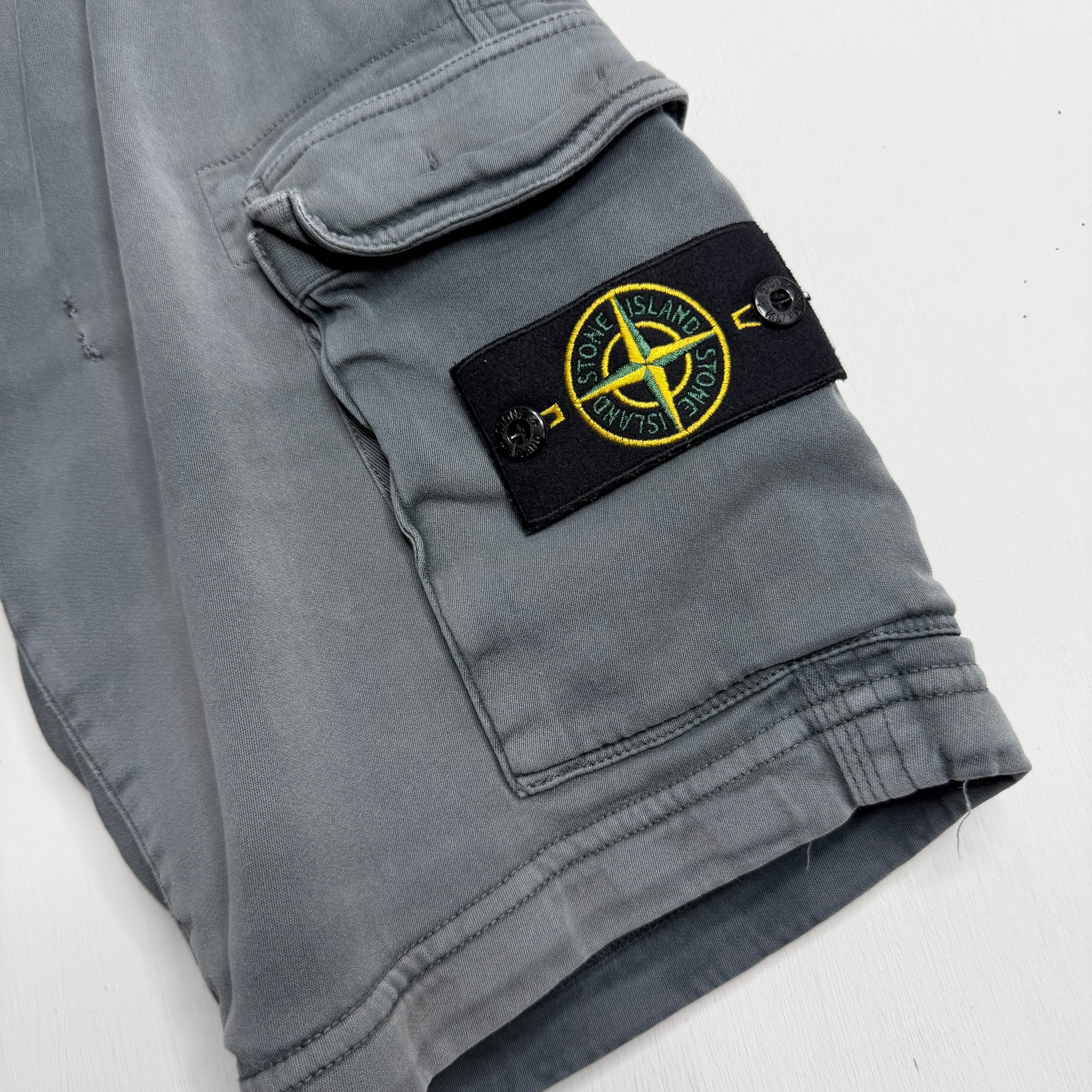 Stone Island Cargo Shorts - 2000s - 31
