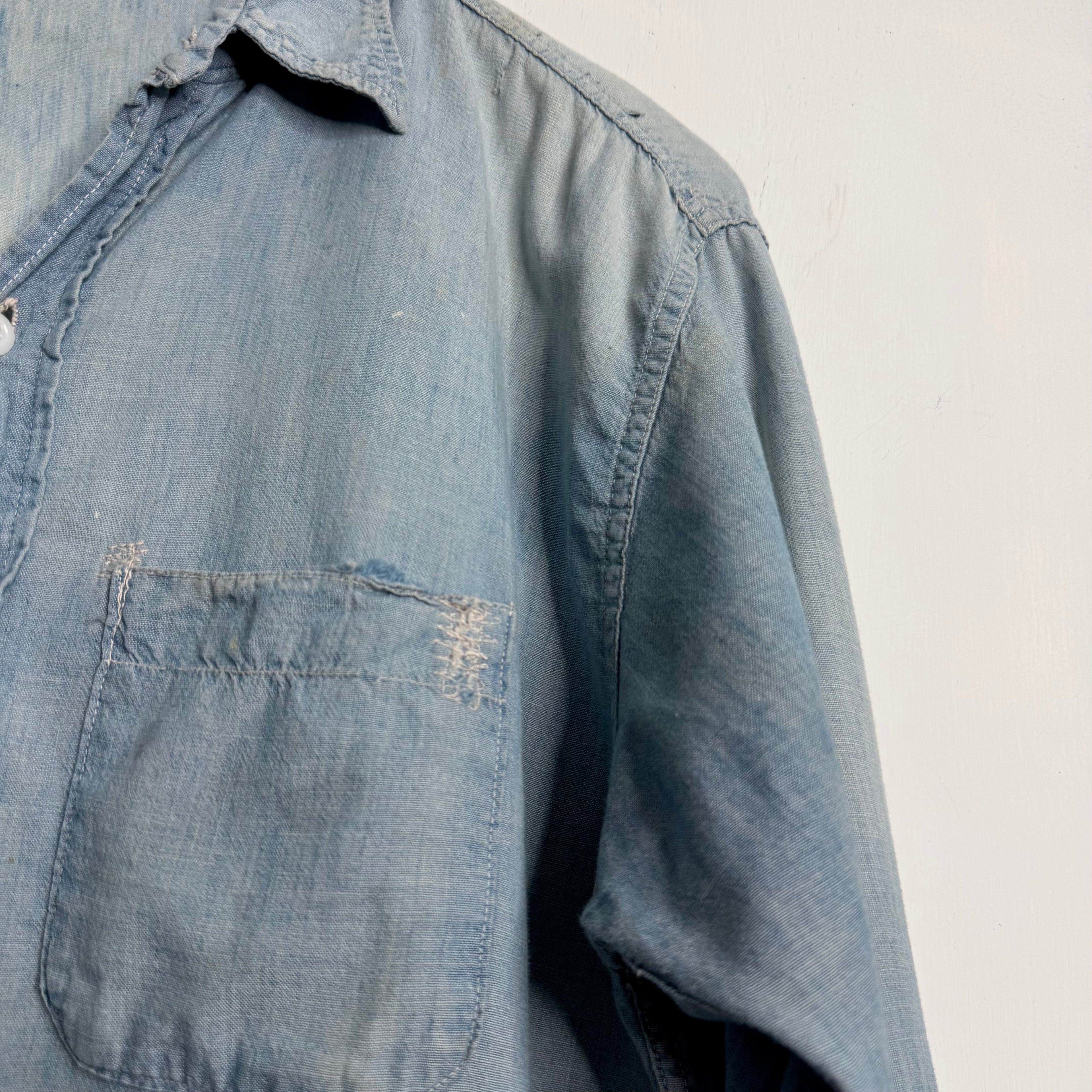 Faded + Repaired Chambray Shirt - 1960s - L